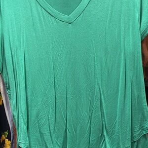 Latched mama sea-foam Green boyfriend tee V-Neck Women's Top